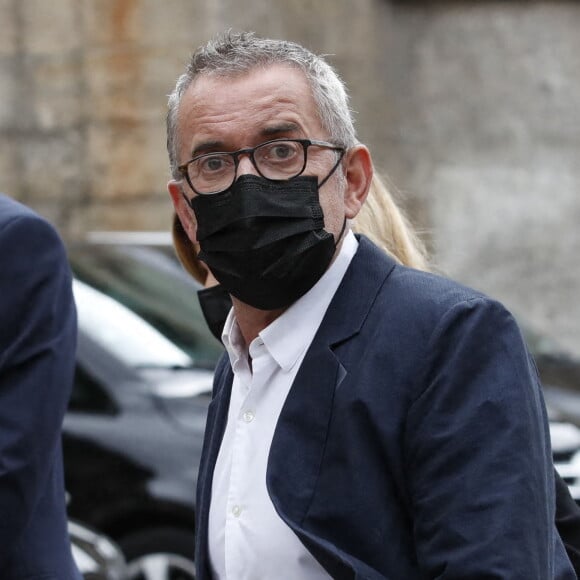 Christophe Dechavanne - Obsèques de Jean-Paul Belmondo en en l'église Saint-Germain-des-Prés, à Paris le 10 septembre 2021. © Cyril Moreau / Bestimage 