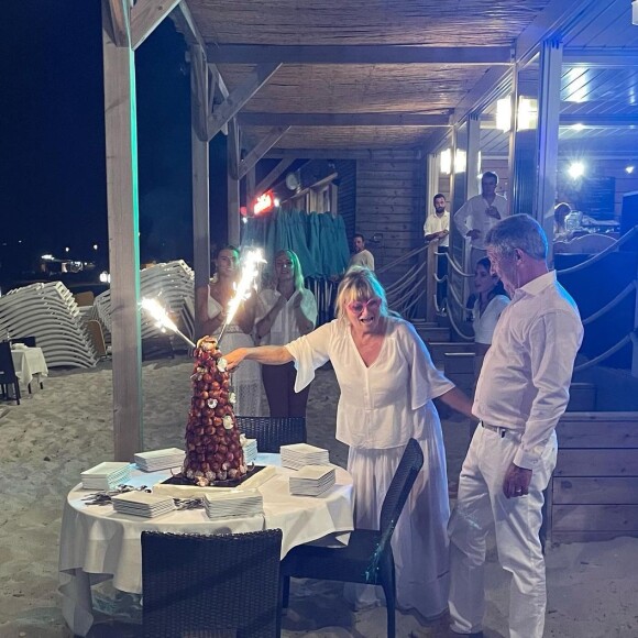 Christine Bravo a partagé cette photo de son mariage avec Stéphane Bachot, en Corse. Juin 2022. Instagram.