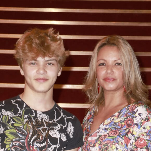 Séverine Ferrer et son fils Milo Mazé au photocall de la soirée "Action Enfance fait son cinéma" au Grand Rex à Paris le 13 juin 2022. © Christophe Aubert via Bestimage