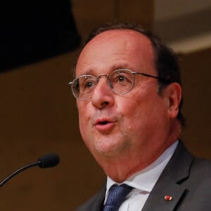 François Hollande - 10ème cérémonie du prix de l'audace artistique et culturelle à l'auditorium de l'institut de France à Paris, France, le 30 mai 2022. © Christophe Clovis / Bestimage