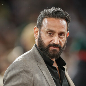 Cyril Hanouna - Célébrités dans les tribunes des internationaux de France de Roland Garros à Paris le 1er juin 2022.