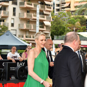 Le prince Albert II de Monaco et sa femme, la princesse Charlene au photocall de la cérémonie d'ouverture de la 61ème édition du Festival de Télévision de Monte-Carlo au Grimaldi Forum, à Monaco, le 17 juin 2022. © Bruno Bebert/Bestimage 