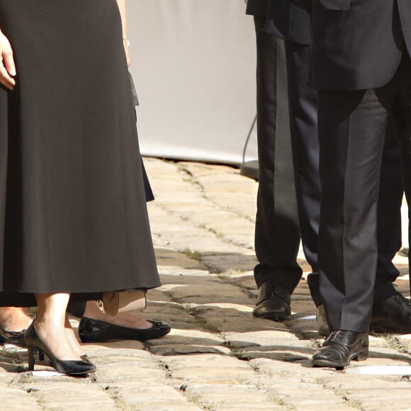 Julie Gayet et son compagnon Francois Hollande lors de la cérémonie d'hommage national à Jean-Paul Belmondo à l'Hôtel des Invalides à Paris, France, le 9 septembre 2021. © Christophe Aubert via Bestimage 