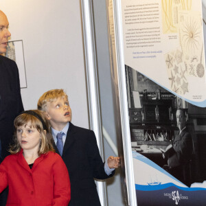 Le prince Albert II de Monaco, la princesse Charlene, le prince Jacques et la princesse Gabriella - Le prince Albert II de Monaco inaugure l'exposition l’exposition "Sailing the Sea of Science, Scientist and explorer. Prince Albert Ier and the early norwegian exploration of Svalbard " au Fram Museum à Oslo le 22 juin 2022.