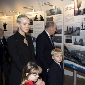 Le prince Albert II de Monaco, la princesse Charlene, le prince Jacques et la princesse Gabriella - Le prince Albert II de Monaco inaugure l'exposition l’exposition "Sailing the Sea of Science, Scientist and explorer. Prince Albert Ier and the early norwegian exploration of Svalbard " au Fram Museum à Oslo le 22 juin 2022.