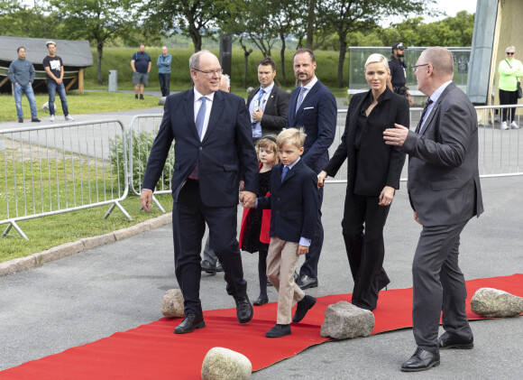 Le prince Haakon de Norvège, le prince Albert II de Monaco, la princesse Charlene, le prince Jacques et la princesse Gabriella - Le prince Albert II de Monaco inaugure l'exposition l’exposition "Sailing the Sea of Science, Scientist and explorer. Prince Albert Ier and the early norwegian exploration of Svalbard " au Fram Museum à Oslo le 22 juin 2022."