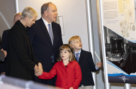 Le prince Albert II de Monaco, la princesse Charlene, le prince Jacques et la princesse Gabriella - Le prince Albert II de Monaco inaugure l'exposition l’exposition "Sailing the Sea of Science, Scientist and explorer. Prince Albert Ier and the early norwegian exploration of Svalbard " au Fram Museum à Oslo le 22 juin 2022.