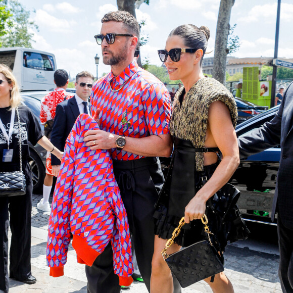 Justin Timberlake et sa femme Jessica Biel - Arrivées au défilé de mode Homme printemps-été 2023 Louis Vuitton dans la cour Carrée du Louvre à Paris, France, le 23 juin 2022. © Veeren-Clovis/Bestimage 