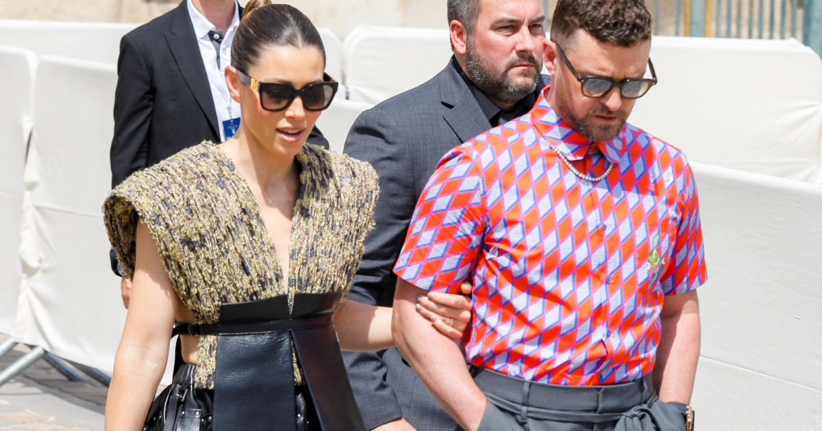 Fashion Week : Jessica Biel et Justin Timberlake, couple canon et looké au défilé Louis Vuitton - Pure People