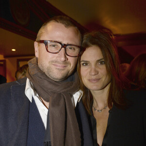 Alexandre Brasseur et sa femme Juliette - Représentation exceptionnelle de la pièce "Cher Trésor" au Théâtre des Nouveautés à Paris. Le 18 novembre 2013.