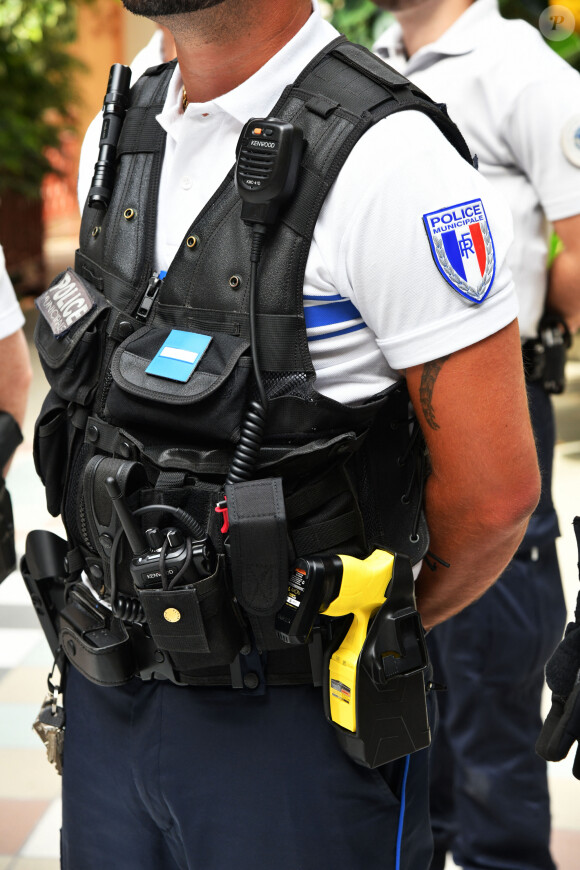 Illustration des forces de la police française © Bruno Bebert / Bestimage