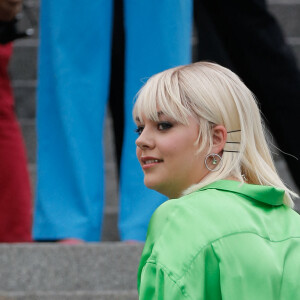 Louane Emera - Arrivées au défilé de mode Hommes printemps-été "AMI" au Sacré Coeur à Paris. Le 23 juin 2022 © Veeren-Christophe Clovis / Bestimage 