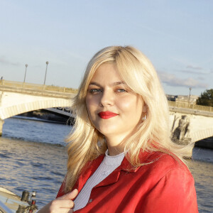 Portrait de Louane Emera le 13 octobre 2021. © Cédric Perrin / Bestimage 