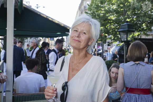 Annie Lemoine lors de la soirée de l'été littéraire et musical aux Deux Magots à Paris le 27 juin 2022. © Jack Tribeca / Bestimage 
