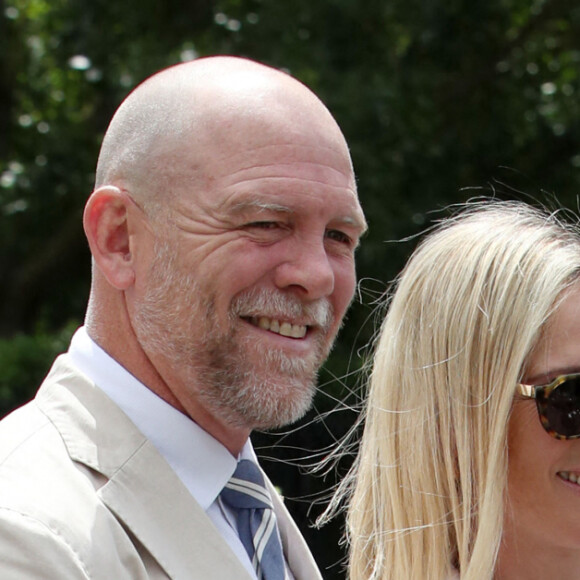Mike Tindall et sa femme Zara Phillips à leur arrivée au stade de Wimbledon, à l'occasion de la deuxième journée du tournoi de tennis. Le 28 juin 2022 