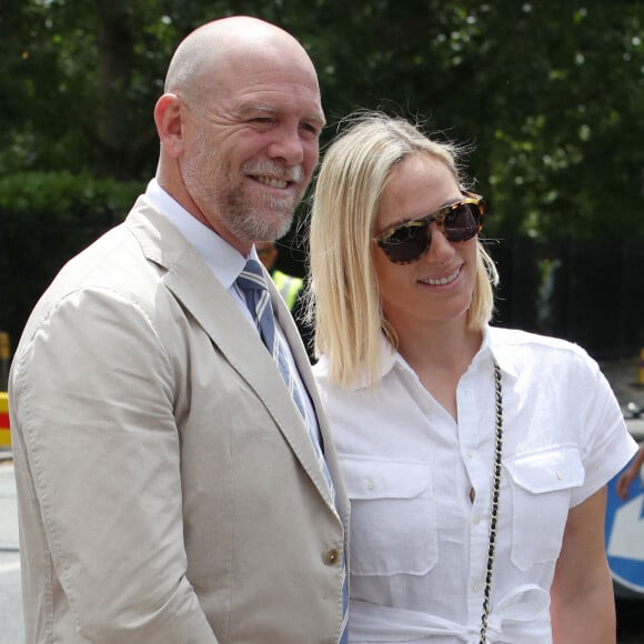 Mike Tindall et sa femme Zara Phillips à leur arrivée au stade de Wimbledon, à l'occasion de la deuxième journée du tournoi de tennis. Le 28 juin 2022 
