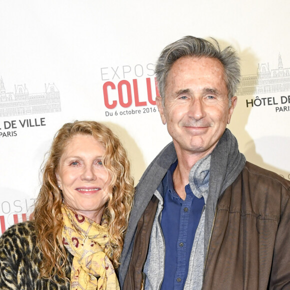 Thierry Lhermitte et sa femme Hélène - Vernissage presse de l'exposition "Coluche" à l'Hôtel de Ville de Paris le 5 octobre 2016. © Pierre Perusseau/Bestimage