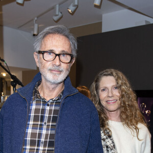 Exclusif - Thierry Lhermitte et sa femme Hélène - Soirée privée pour le lancement de la collaboration de la marque Nathalie Blanc avec Lorenz Bäumer à Paris le 28 novembre 2019. © Pierre Perusseau/Bestimage 