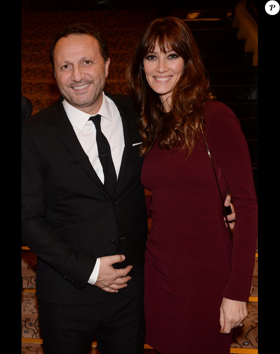 Exclusif - Arthur (Jacques Essebag) et sa compagne Mareva Galanter - Dîner de gala et vente aux enchère pour l'association "Sauveteurs sans frontières" ("Qui sauve une vie sauve l'humanité") à l'hôtel du collectionneur à Paris, France, le 13 février 2018. G.Elmaleh, Arthur (J.Essebag), A.Abittan et C.Hanouna ont animés la soirée et ont pris très à coeur leurs rôles de "commissaires priseurs" pour une vente aux enchères mémorable pour l'association Sauveuteurs Sans Frontières. G.Elmaleh, Arthur (J.Essebag), A.Abittan et C.Hanouna ont achétés 10 kits de survie SSF chacun. Sauveteurs Sans Frontières est une Organisation Non Gouvernementale franco-israélienne d'aide médicale internationale, agréée par le ministère de l'intérieur français. Forte de plusieurs antennes médicales mobiles et d'équipes de secouristes spécialisés, SSF- qui intervient sur le terrain selon les normes SAR (Search and Rescue: localisation et de secours aux personnes en situation de détresse). ONG qui compte plus de 6000 secouristes bénévoles (880 équipés), répartis sur 14 antennes internationales. © Rachid Bellak/Bestimage