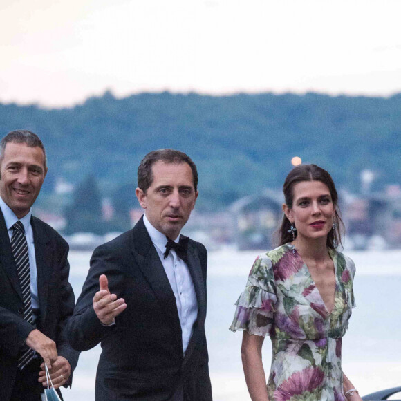 Charlotte Casiraghi et Gad Elmaleh - Arrivées pour la soirée de mariage de Pierre Casiraghi et Beatrice Borromeo au château Rocca Angera (château appartenant à la famille Borromeo) à Angera sur les Iles Borromées, sur le Lac Majeur, le 1er août 2015.