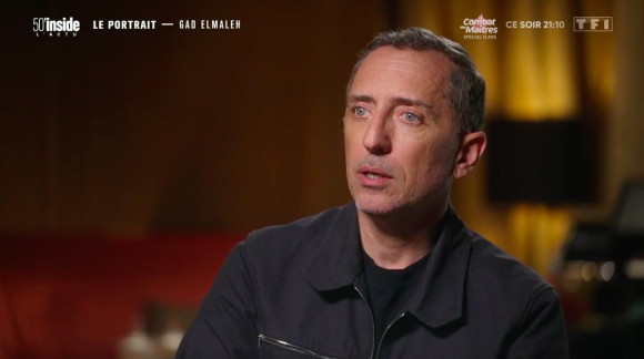 Capture d'écran de l'émission 50 Minutes Inside sur TF1 : Gad Elmaleh répond aux questions de Nikos Aliagas