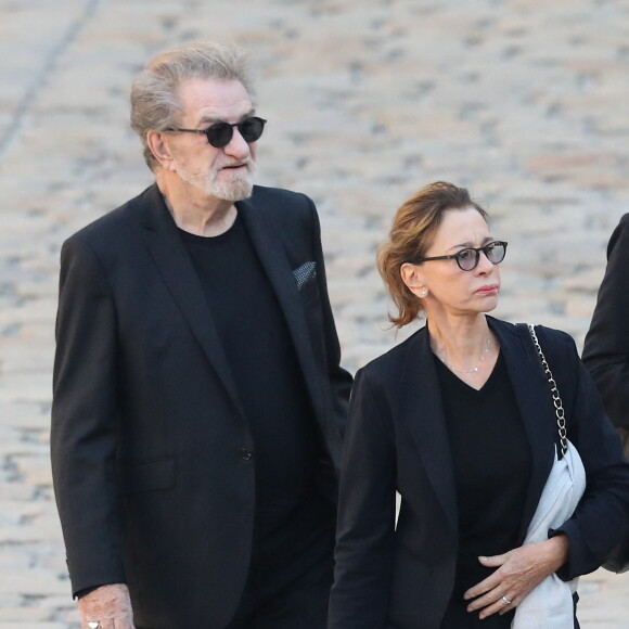 Eddy Mitchell et sa femme Muriel - Arrivées à l'hommage national à Charles Aznavour à l'Hôtel des Invalides à Paris. Le 5 octobre 2018 © Jacovides-Moreau / Bestimage