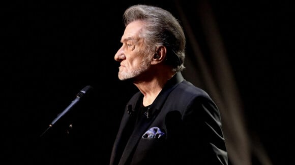 Eddy Mitchell a tout prévu pour sa mort : il sait même à côté de quelle star française il va être enterré !