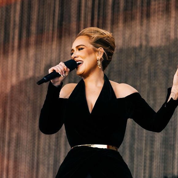 Adele en concert à Hyde Park à Londres le 1er juillet 2022.