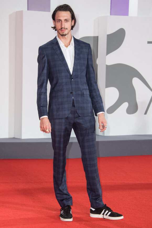 Roméo Elvis - Red carpet du film " Mandibules " lors de la 77ème édition du Festival international du film de Venise, la Mostra. Le 5 septembre 2020 