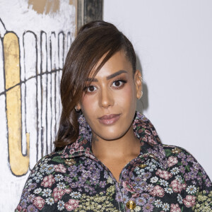 Amel Bent au front row du défilé de mode Giambattista Valli lors de la la Fashion Week printemps/été 2022 à Paris, France, le 4 octobre 2021. © Olivier Borde/Bestimage 