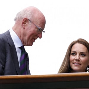 La Duchesse de Cambridge dans la tribune royale du tournoi 2022 de Wimbledon au All England Lawn Tennis and Croquet Club, Wimbledon, le 5 juillet 2022. @ Aaron Chown/PA Wire.