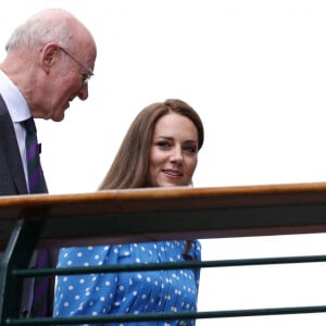 La Duchesse de Cambridge dans la tribune royale du tournoi 2022 de Wimbledon au All England Lawn Tennis and Croquet Club, Wimbledon, le 5 juillet 2022. @ Steven Paston/PA Wire.