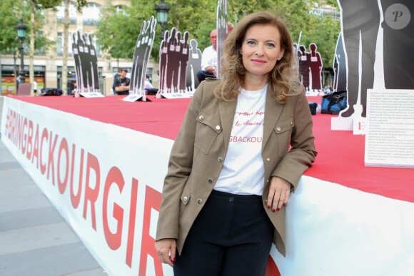Valérie Trierweiler lors de l'inauguration de l'exposition éphémère " Bring Back Our Girls " en soutien aux nigérianes enlevées en avril, place de la République à Paris, le 28 juillet 2014.