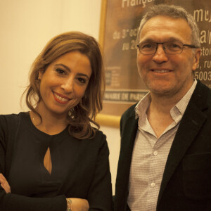 Léa Salamé (lauréate 2015) et Laurent Ruquier - Remise du Prix Philippe Caloni 2015 à la Scam (Société Civile des Auteurs Multimedias) à Paris le 24 novembre 2015. Le prix Philippe Caloni distingue chaque année un journaliste professionnel pratiquant avec talent l'exercice de l'interview ou de l'entretien. © Veeren / Bestimage