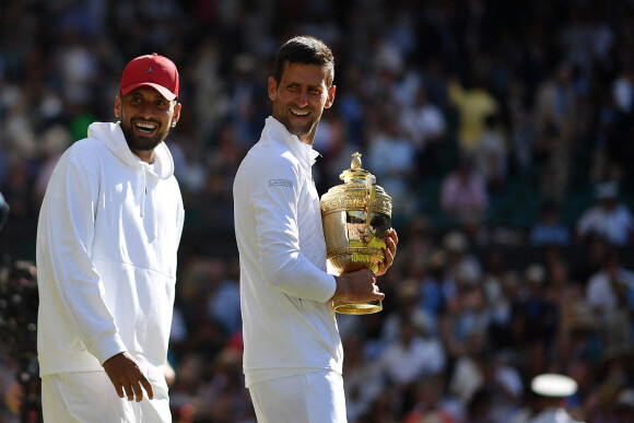 Novak Djokovic remporte la finale simple messieurs lors du tournoi de tennis de Wimbledon au All England Lawn Tennis and Croquet Club à Londres le 10 juillet 2022. © Antoine Couvercelle / Panoramic / Bestimage