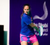 Daria Kasatkina - Entraînement à l'avant-veille du début du championnat féminin de tennis d'Abou Dabi (6 - 13 janvier 2021). Le 4 janvier 2021.