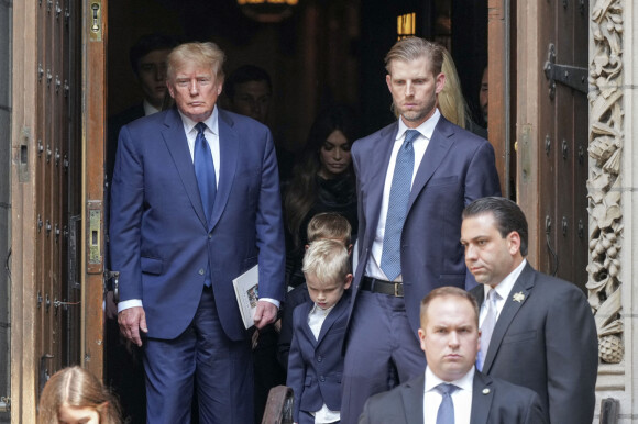 Donald Trump, Kimberly Guilfoyle, Eric Trump - Obsèques de Ivana Trump en l'église St Vincent Ferrer à New York. Le 20 juillet 2022
