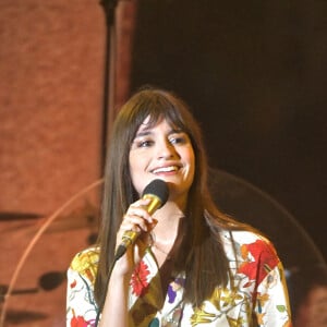 Clara Luciani en concert au Nice Jazz Festival 2022 sur la scène de la place Masséna à Nice. Le 16 juillet 2022 © Bruno Bebert / Bestimage