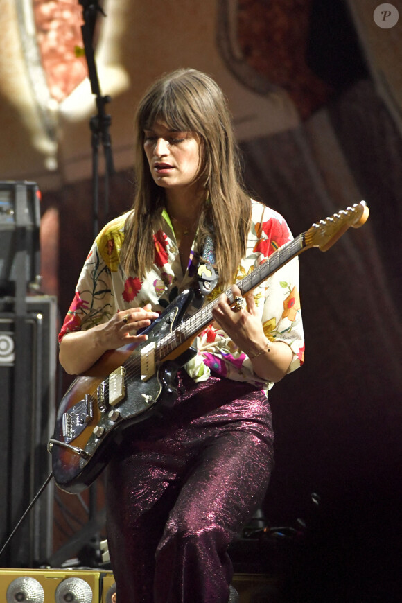 Clara Luciani en concert au Nice Jazz Festival 2022 sur la scène de la place Masséna à Nice. Le 16 juillet 2022 © Bruno Bebert / Bestimage