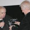 André Dussollier honoré pour l'ensemble de sa carrière s'est fait remettre un prix par Claude Chabrol, à l'occasion de la douzième édition du festival de Luchon, le 4 février 2010.