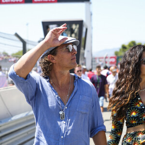 Matthew McConaughey et sa femme Camila Alves McConaughey - Les célébrités lors du Grand Prix de France de Formule 1 (F1) sur le circuit Paul Ricard au Castellet, le 24 juillet 2022. 