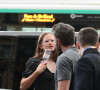 Ben Affleck et sa fille Violet quittent l'hôtel Crillon à Paris le 26 juillet 2022.