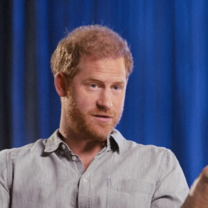 Le prince Harry réalise une série d'interviews sur le thème de la santé mentale avec Chloe Kim, Adam M.Grant et Blu Mendoza dans le cadre d'un film promotionnel pour sa start-up caritative "Better Up". © JLPPA/Bestimage 