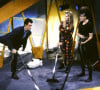 Christophe Dechavanne, Anémone et Sophie Favier sur le plateau de l'émission "Coucou c'est nous". Paris. Novembre 1992.