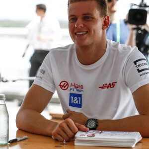FORMULE 1 (F1) : Grand prix de Miami - Etats Unis - Mick Schumacher, Haas VF-22 has a meet and greet with fans