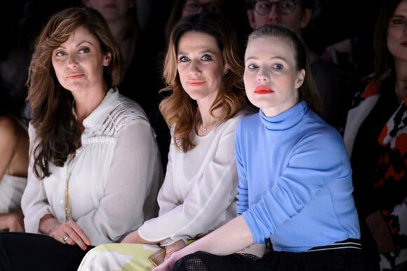 Carolina Vera, Alexandra Neldel et Anna Brüggemann lors du défilé Marc Cain pendant la Mercedes-Benz Fashion Week à Berlin, le 19 janvier 2016. 