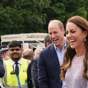 Le prince William, duc de Cambridge, et Catherine (Kate) Middleton, duchesse de Cambridge, lors d'une visite à la toute première journée du comté de Cambridgeshire à l'hippodrome July à Newmarket, Royaume Uni, le 23 juin 2022. 