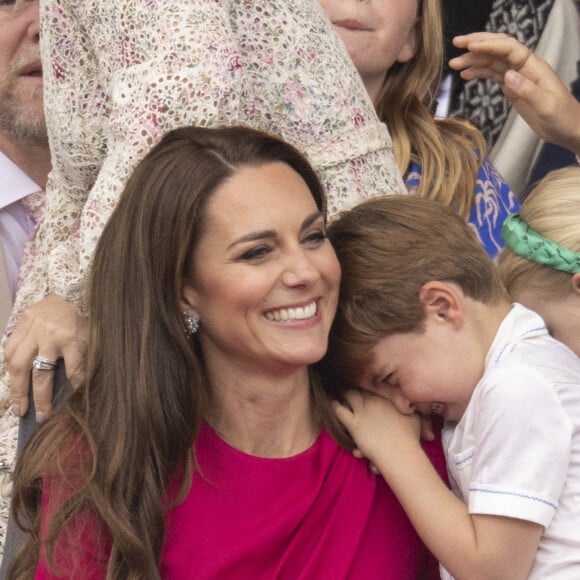 Catherine (Kate) Middleton, duchesse de Cambridge, Le prince Louis de Cambridge, Mike Tindall, Mia Grace Tindall - Jubilé de platine de la reine Elisabeth II d'Angleterre à Bukingham Palace à Londres, le 5 juin 2022. 