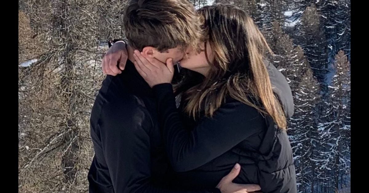 Sitemapcdatahttpsmodeinf Inetcomlou Pernaut En Couple