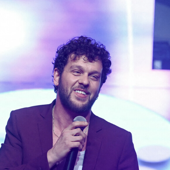 Exclusif - Claudio Capéo lors de la soirée de gala d'exception pour les 10 ans de l'association "Les Rois du monde" à la salle Wagram à Paris, le 14 mars 2022. © Rachid Bellak / Bestimage